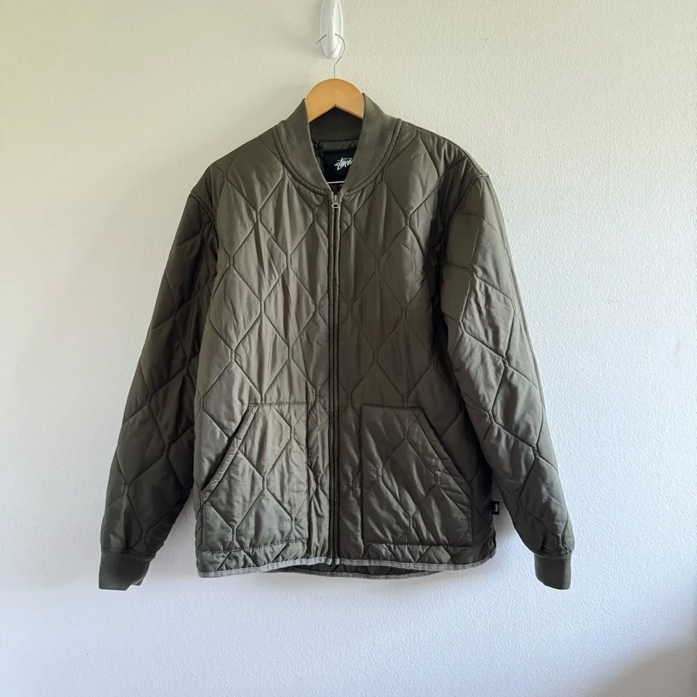 Stussy Men's Quilted Military Bomber Full Zip Up Jacket Olive Green size Large - Picture 2 of 10